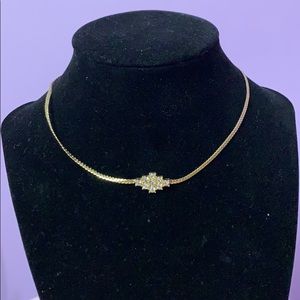Choker necklace
